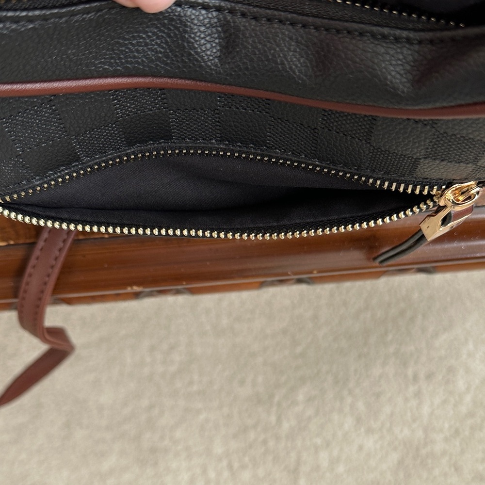 Kayla + Ava Crossbody  Bag - Picture 11 of 11
